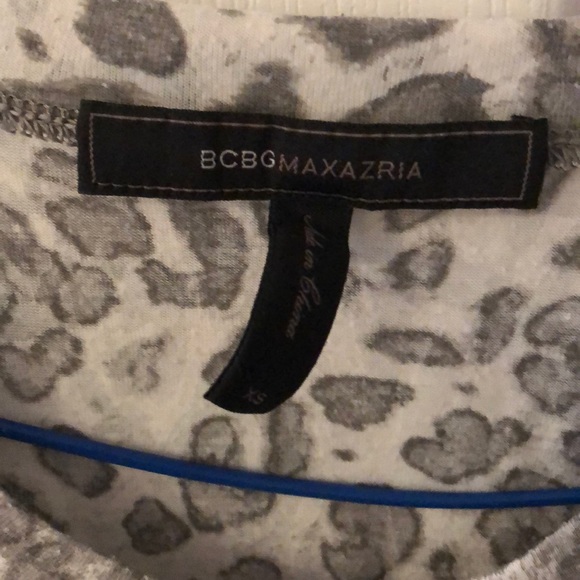 BCBG Maxazria T-Shirt - Picture 2 of 2